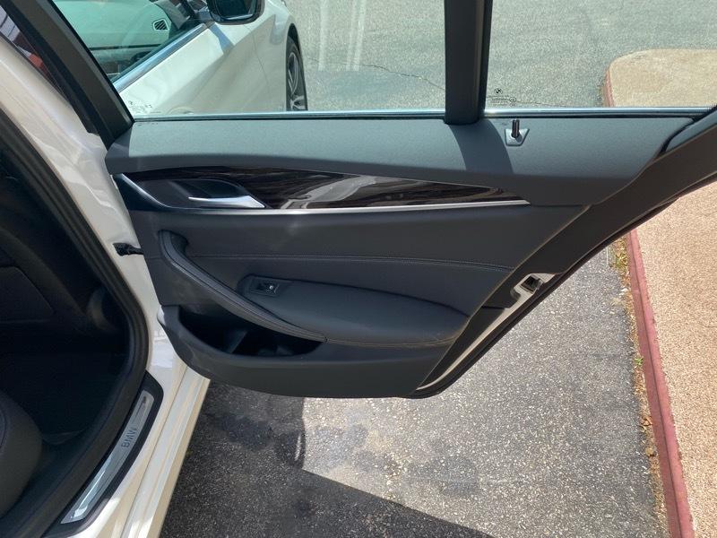 BMW 5-Series 530i xDrive 2023