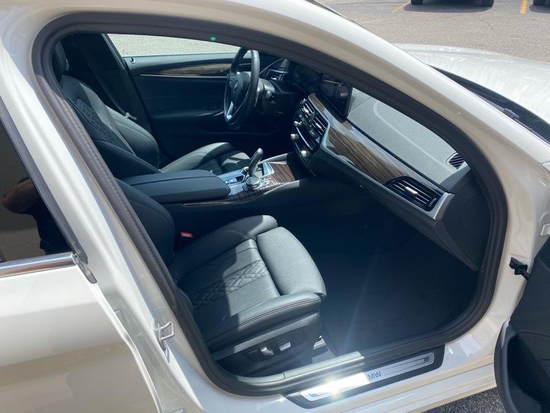 BMW 5-Series 530i xDrive 2023