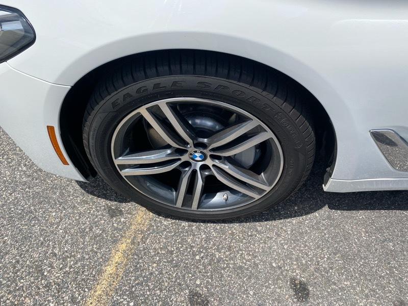 BMW 5-Series 530i xDrive 2023