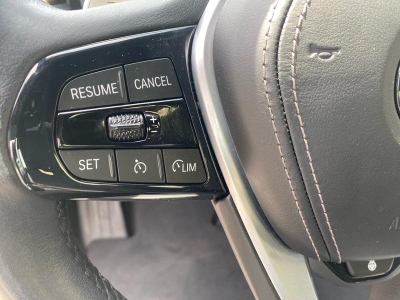 BMW 5-Series 530i xDrive 2023