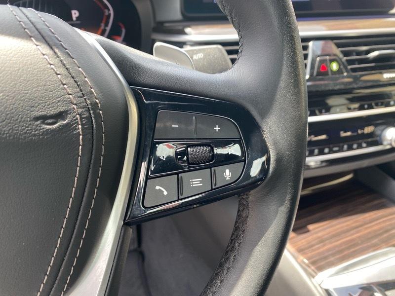 BMW 5-Series 530i xDrive 2023