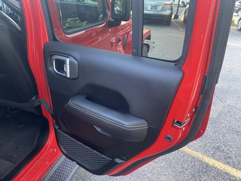2023 Jeep Wrangler 4-Door Sahara - Photo 14