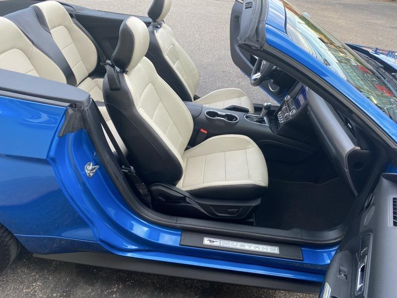 Ford Mustang GT convertible 2020