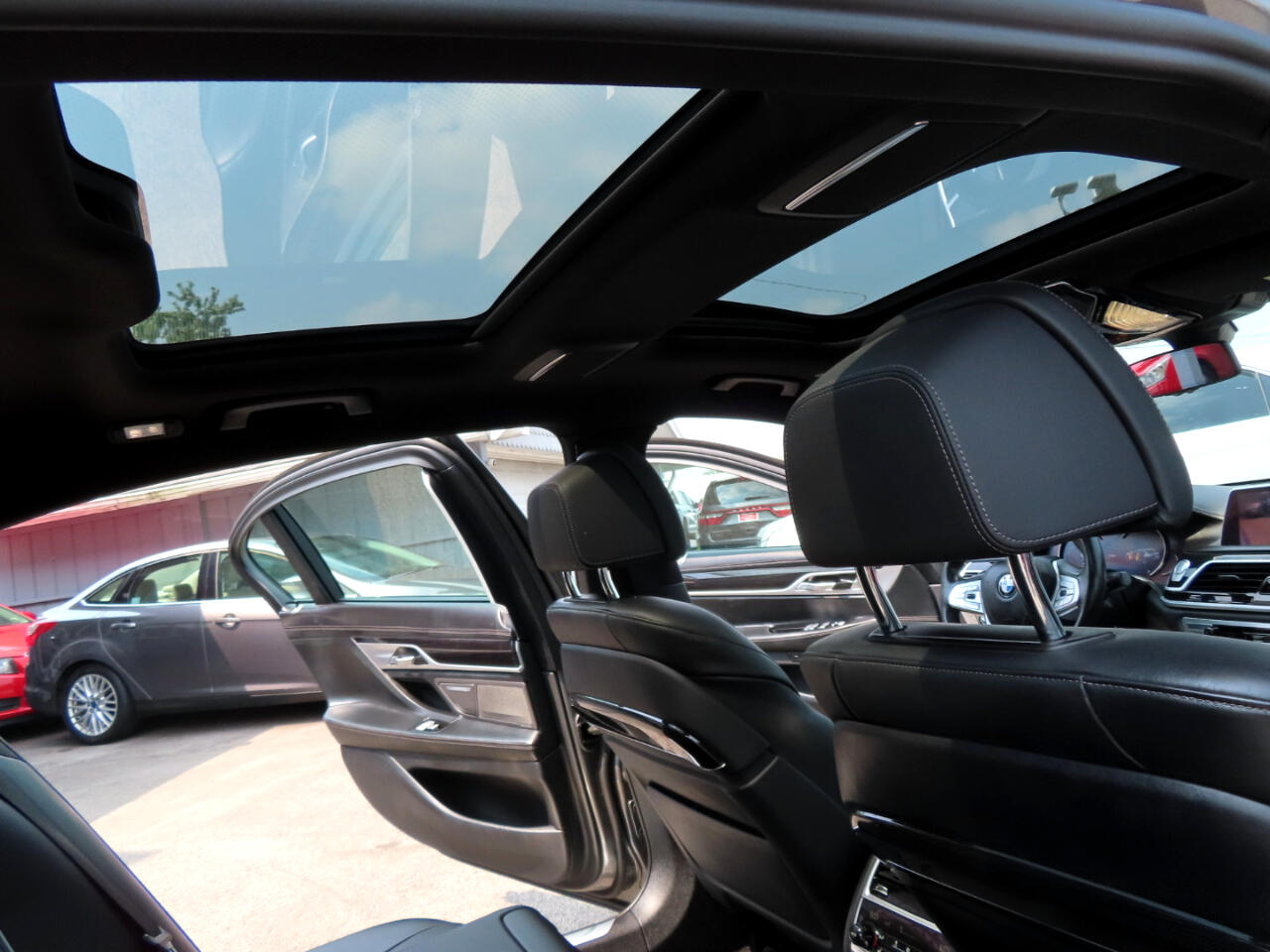 BMW 7 Series 750i xDrive Sedan 2019 BMW 7 Series 750i xDrive Sedan 2019