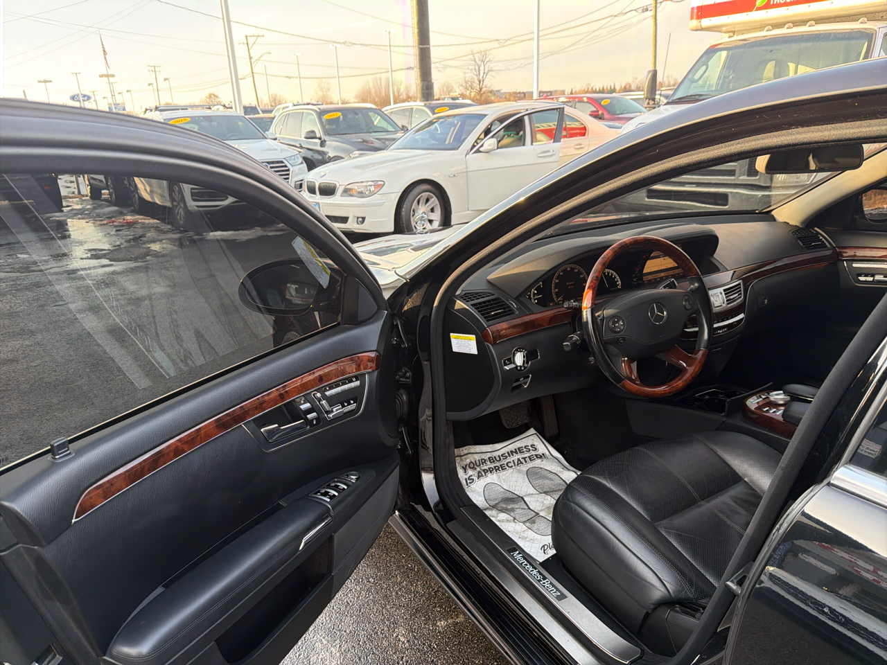 Mercedes-Benz S-Class 4dr Sdn 5.5L V8 4MATIC 2009