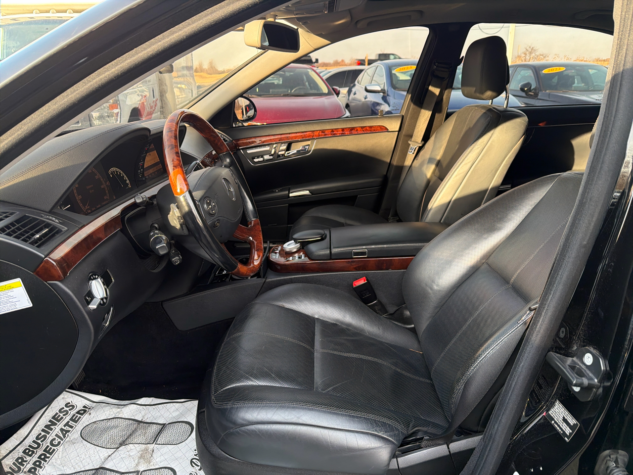 Mercedes-Benz S-Class 4dr Sdn 5.5L V8 4MATIC 2009