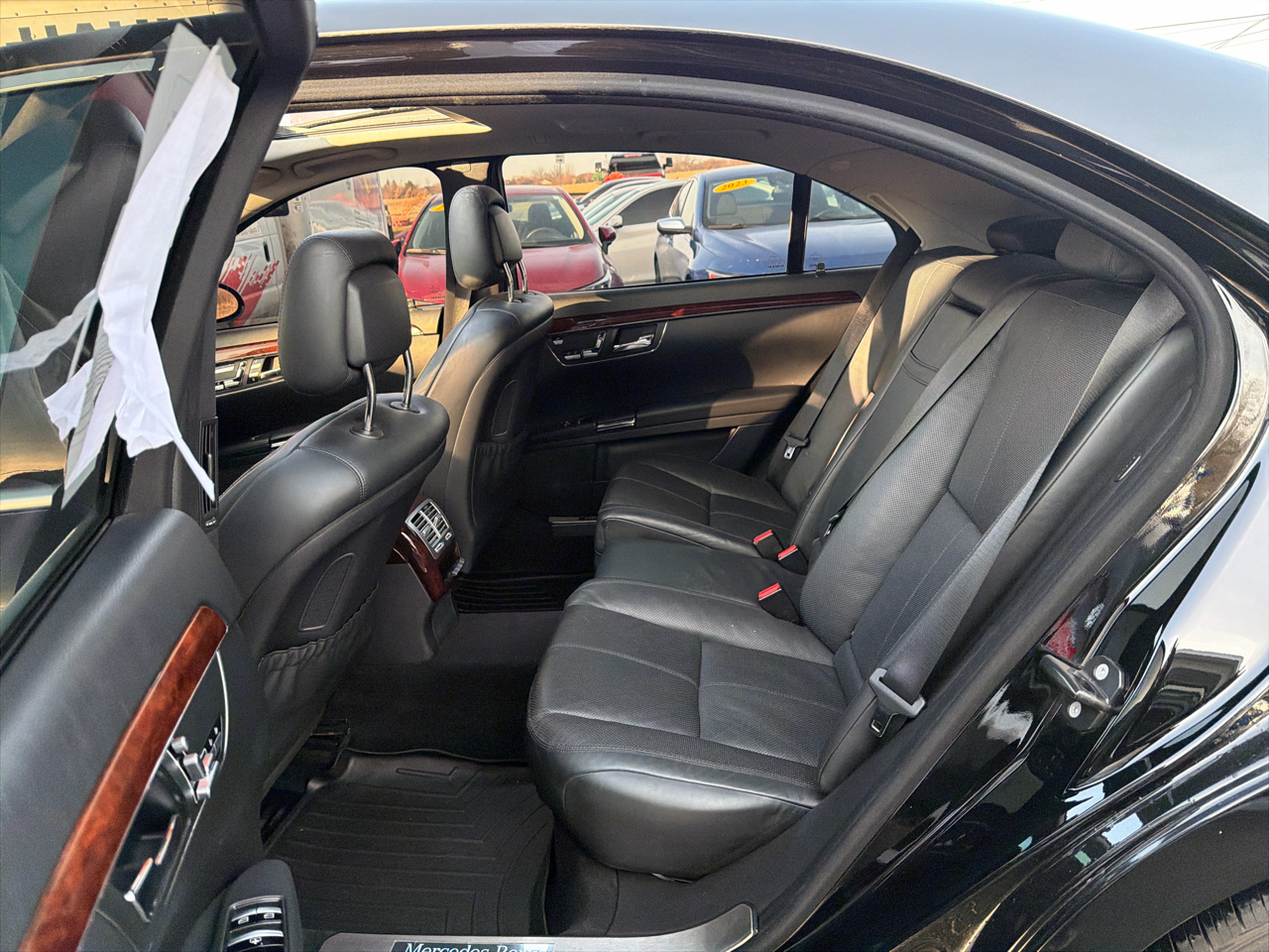 Mercedes-Benz S-Class 4dr Sdn 5.5L V8 4MATIC 2009