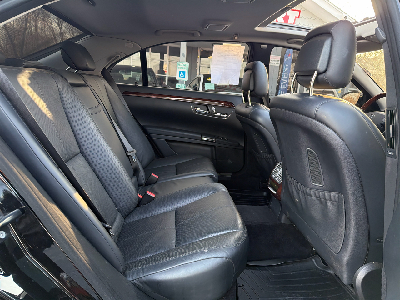 Mercedes-Benz S-Class 4dr Sdn 5.5L V8 4MATIC 2009