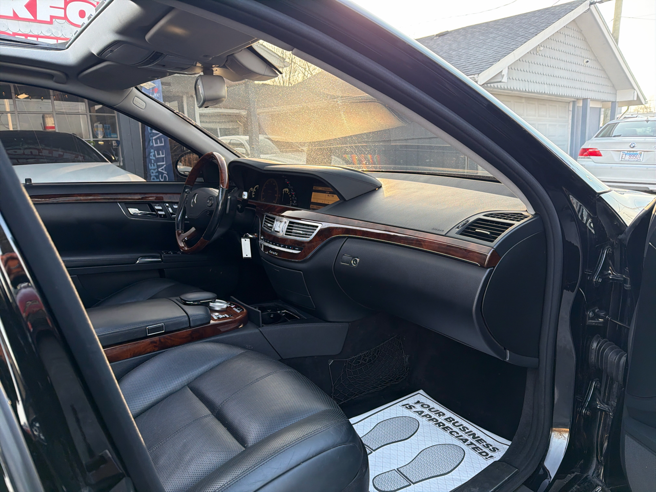 Mercedes-Benz S-Class 4dr Sdn 5.5L V8 4MATIC 2009