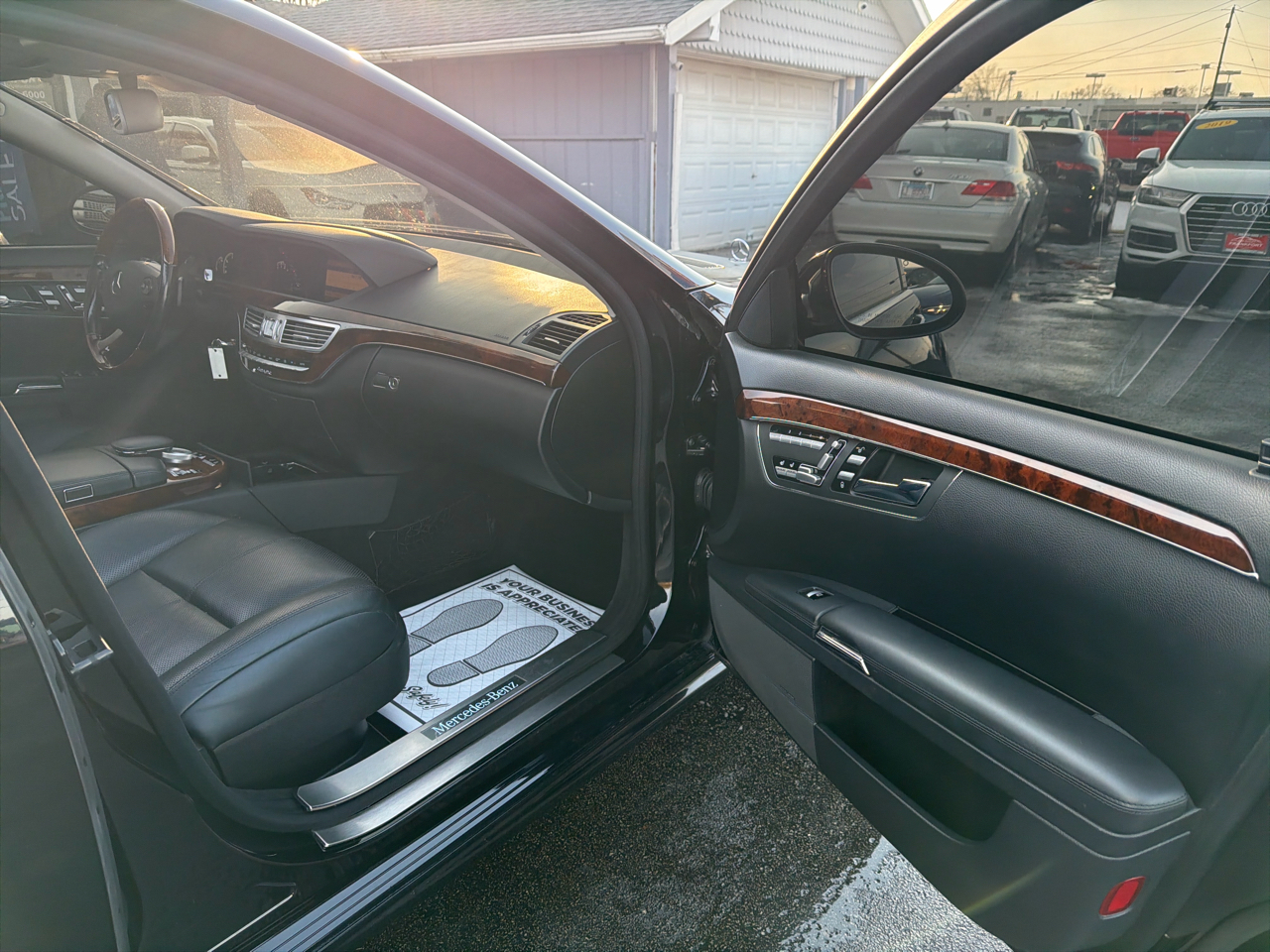 Mercedes-Benz S-Class 4dr Sdn 5.5L V8 4MATIC 2009