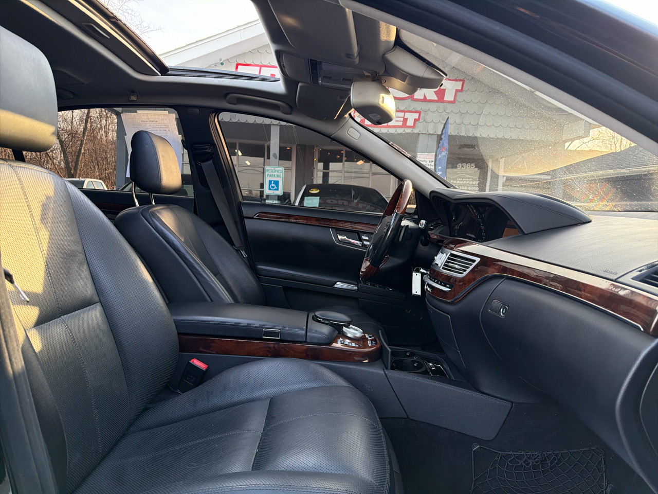 Mercedes-Benz S-Class 4dr Sdn 5.5L V8 4MATIC 2009