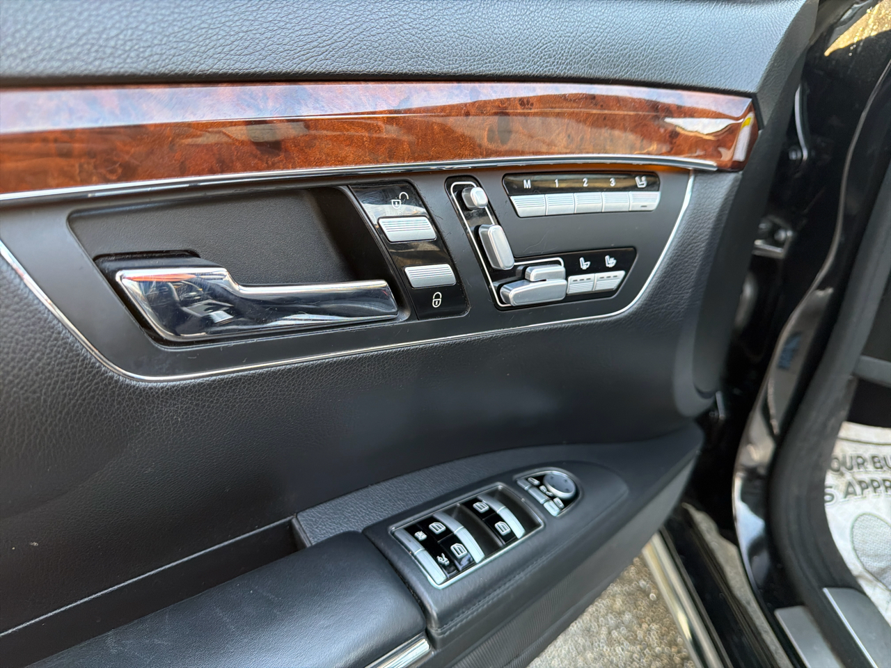 Mercedes-Benz S-Class 4dr Sdn 5.5L V8 4MATIC 2009