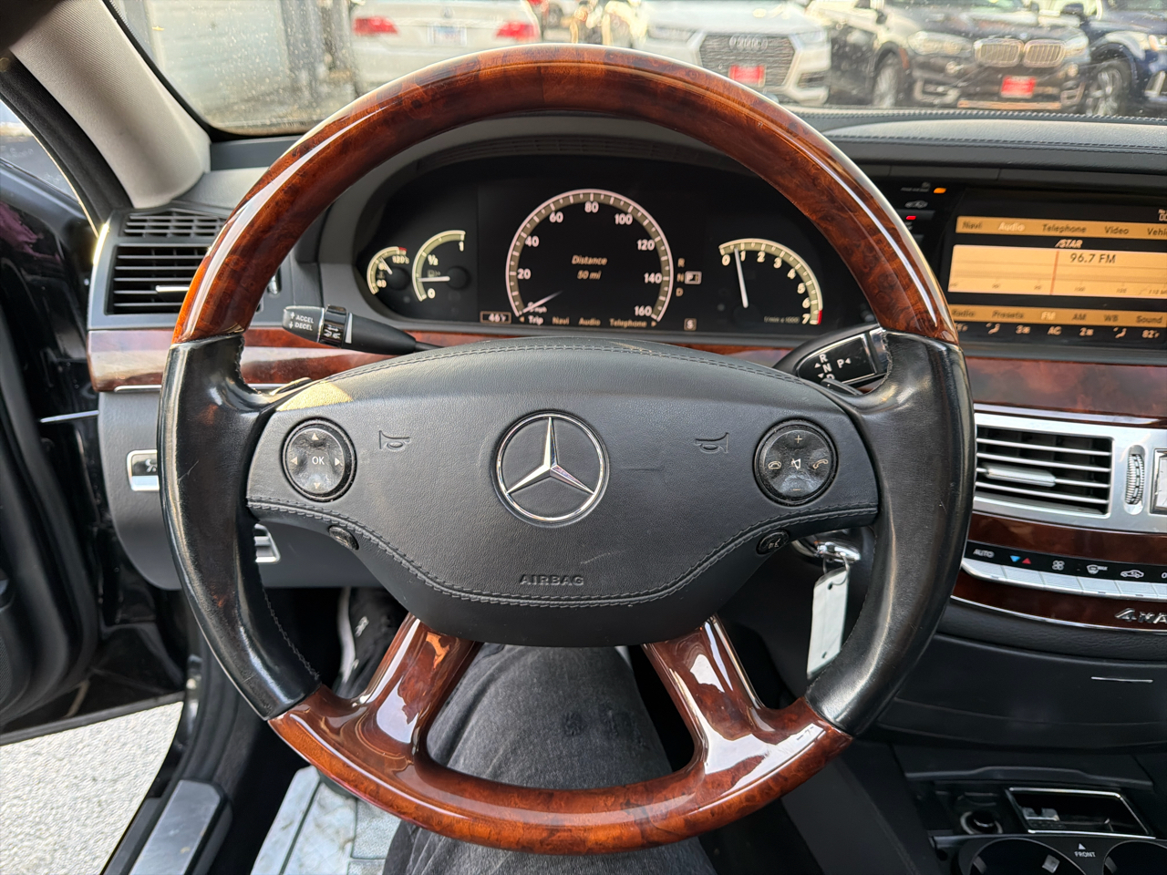 Mercedes-Benz S-Class 4dr Sdn 5.5L V8 4MATIC 2009