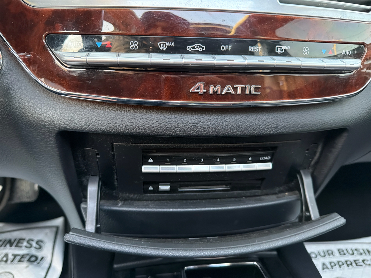 Mercedes-Benz S-Class 4dr Sdn 5.5L V8 4MATIC 2009