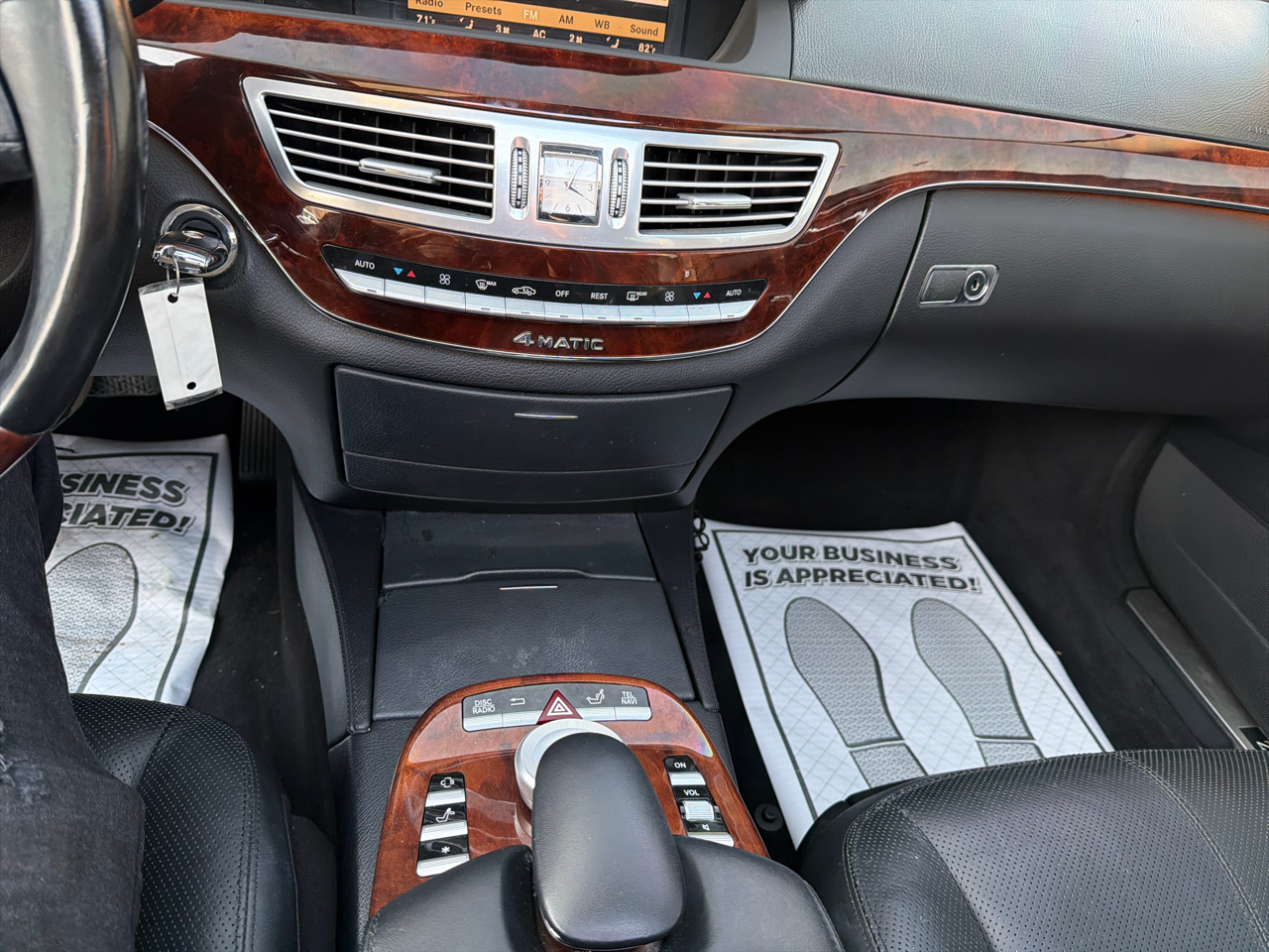 Mercedes-Benz S-Class 4dr Sdn 5.5L V8 4MATIC 2009