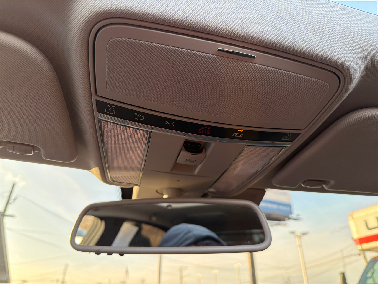 Mercedes-Benz S-Class 4dr Sdn 5.5L V8 4MATIC 2009