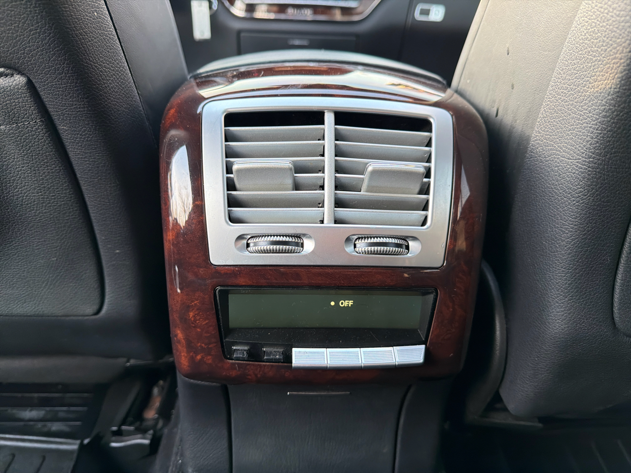 Mercedes-Benz S-Class 4dr Sdn 5.5L V8 4MATIC 2009