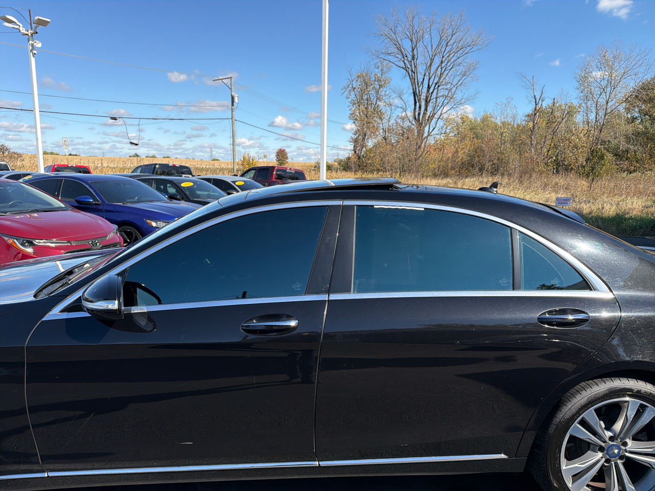 Mercedes-Benz S-Class 4dr Sdn S 550 4MATIC 2015 Mercedes-Benz S-Class 4dr Sdn S 550 4MATIC 2015