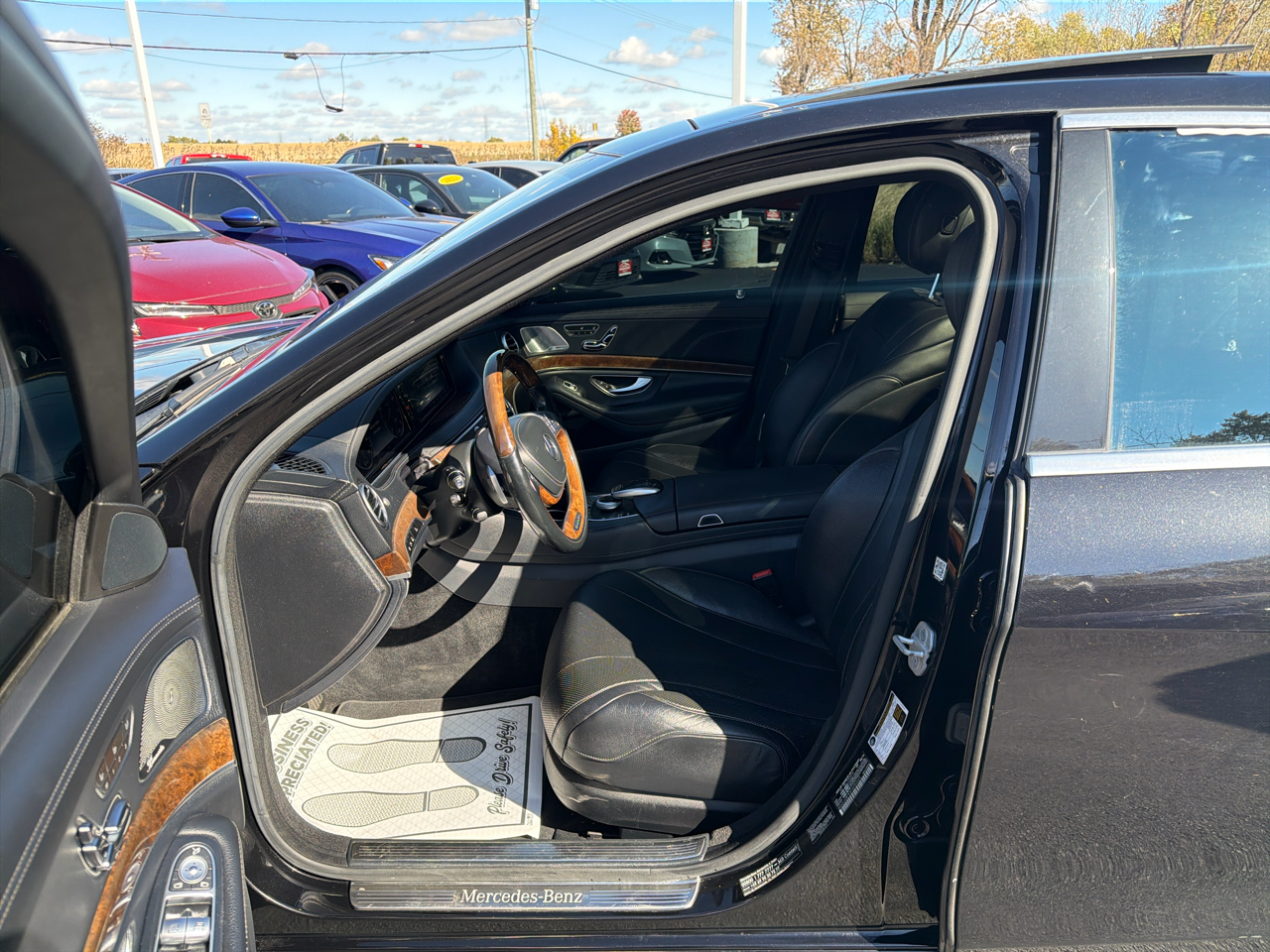 Mercedes-Benz S-Class 4dr Sdn S 550 4MATIC 2015 Mercedes-Benz S-Class 4dr Sdn S 550 4MATIC 2015