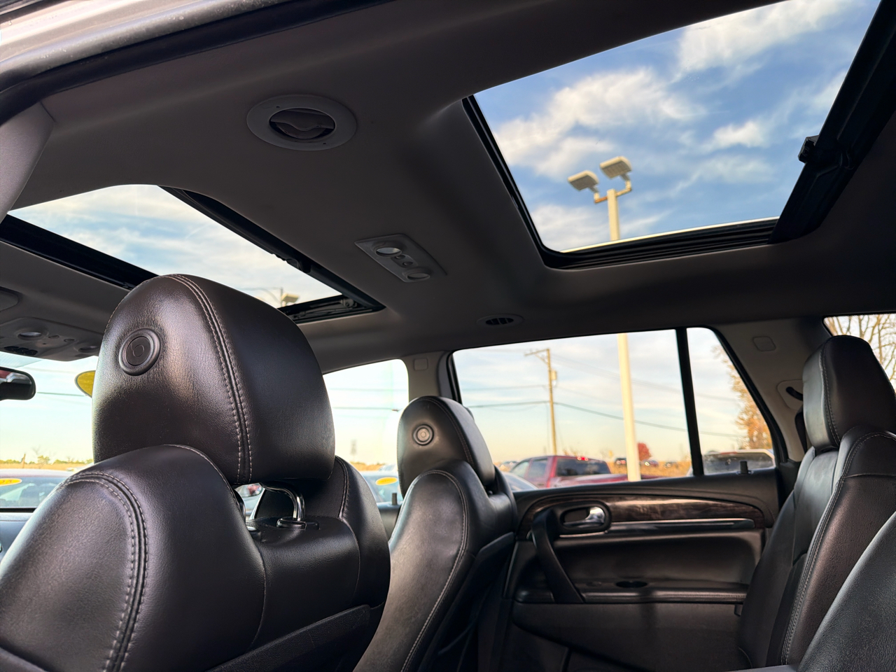 Buick Enclave AWD 4dr Leather 2015 Buick Enclave AWD 4dr Leather 2015