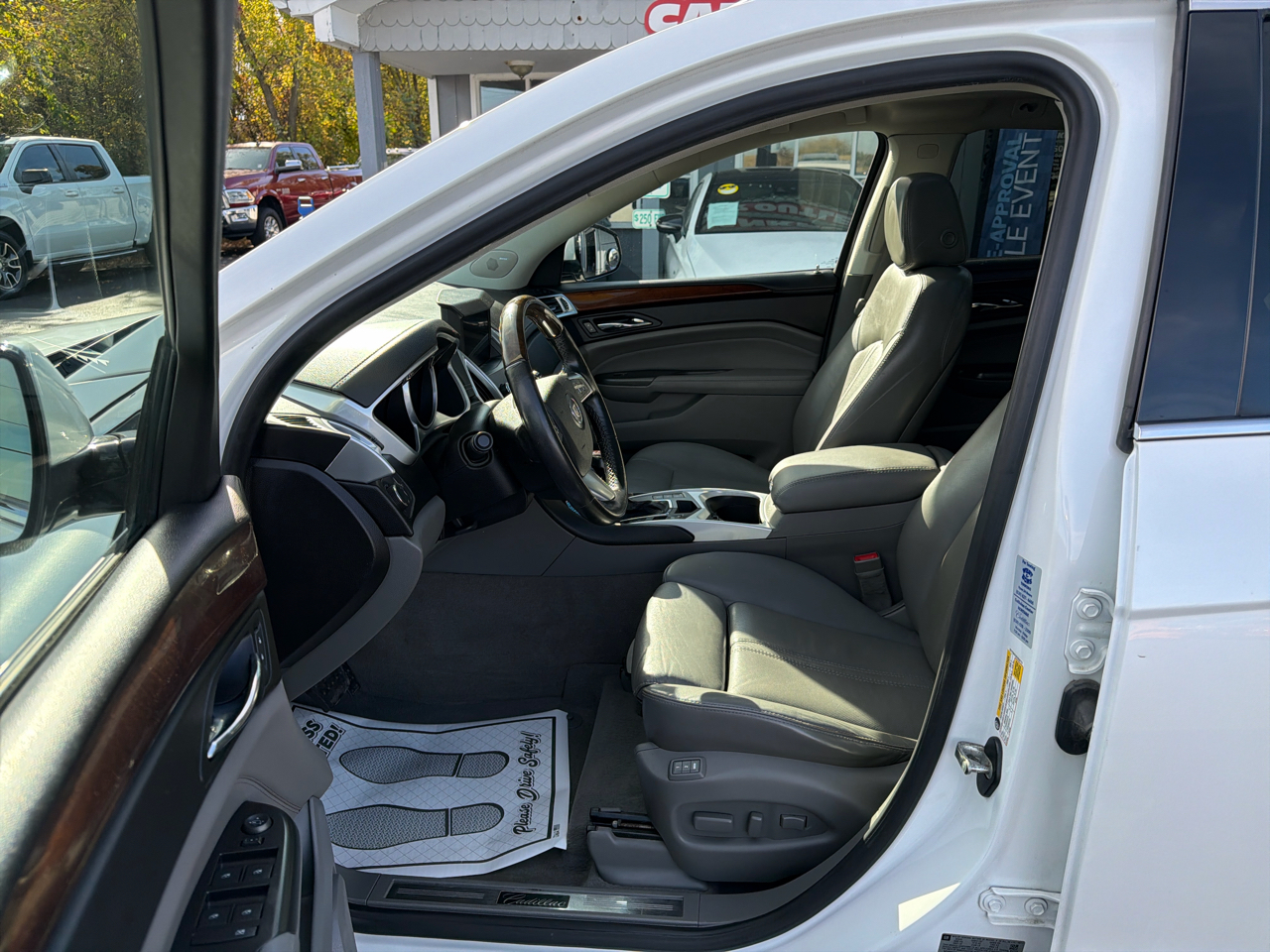 Cadillac SRX FWD 4dr Luxury Collection 2012 Cadillac SRX FWD 4dr Luxury Collection 2012