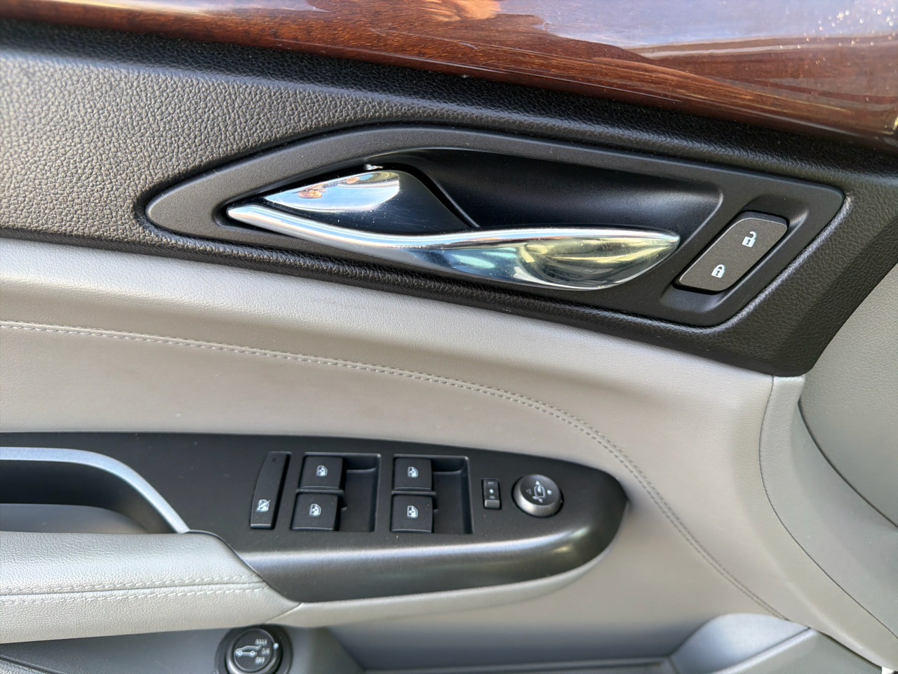 Cadillac SRX FWD 4dr Luxury Collection 2012 Cadillac SRX FWD 4dr Luxury Collection 2012