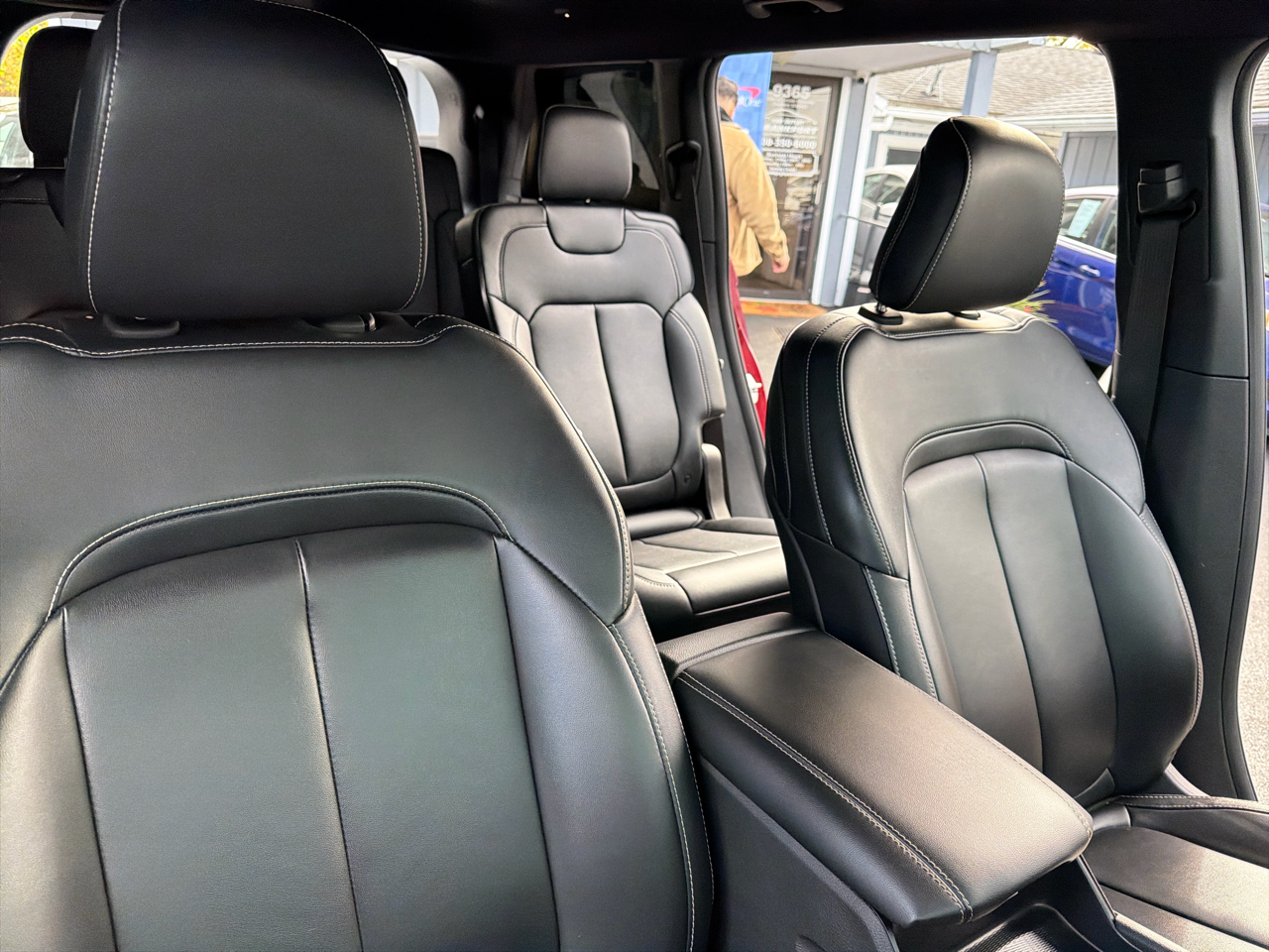 Jeep Grand Cherokee L Limited 4x4 2024 Jeep Grand Cherokee L Limited 4x4 2024