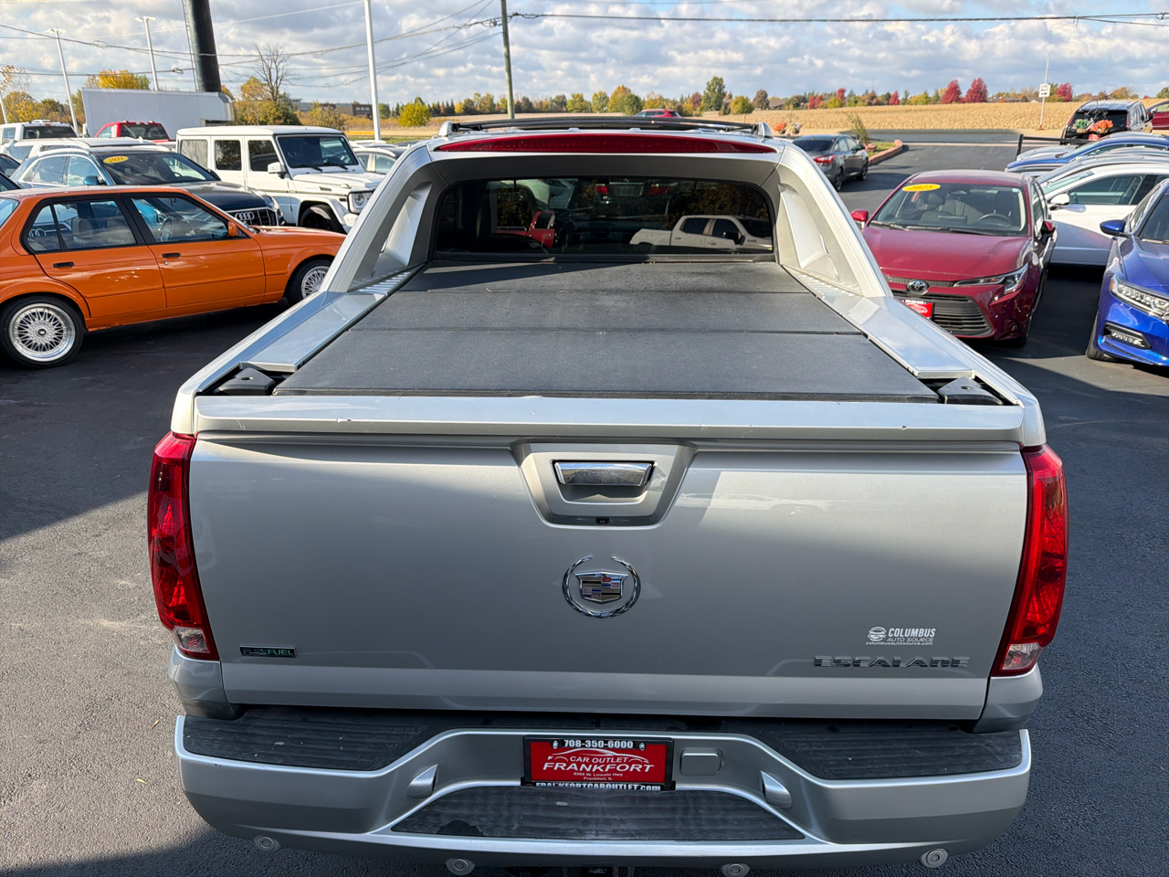 Cadillac Escalade EXT AWD 4dr Luxury 2010 Cadillac Escalade EXT AWD 4dr Luxury 2010