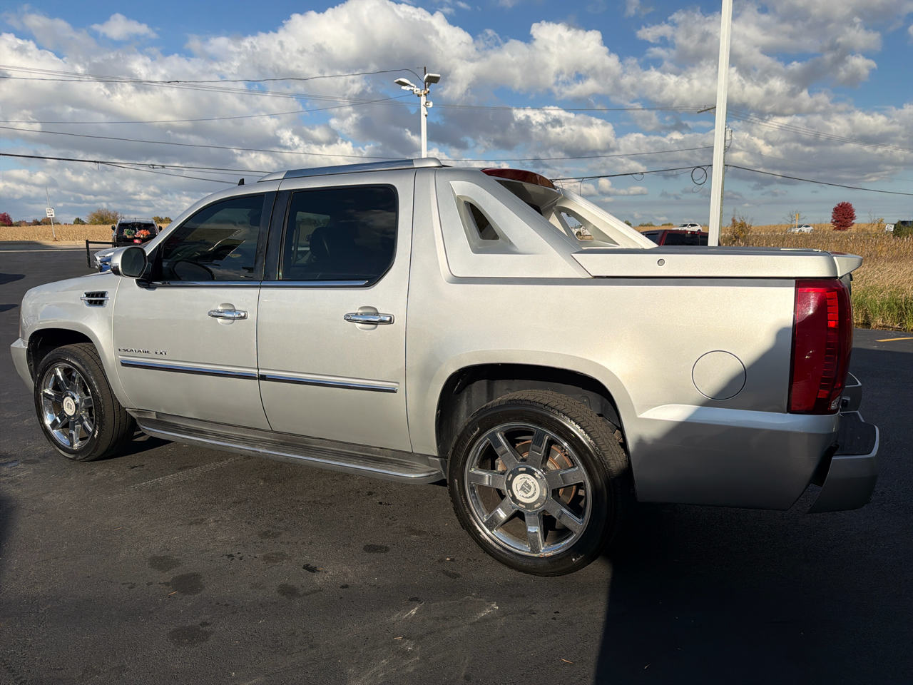 Cadillac Escalade EXT AWD 4dr Luxury 2010 Cadillac Escalade EXT AWD 4dr Luxury 2010