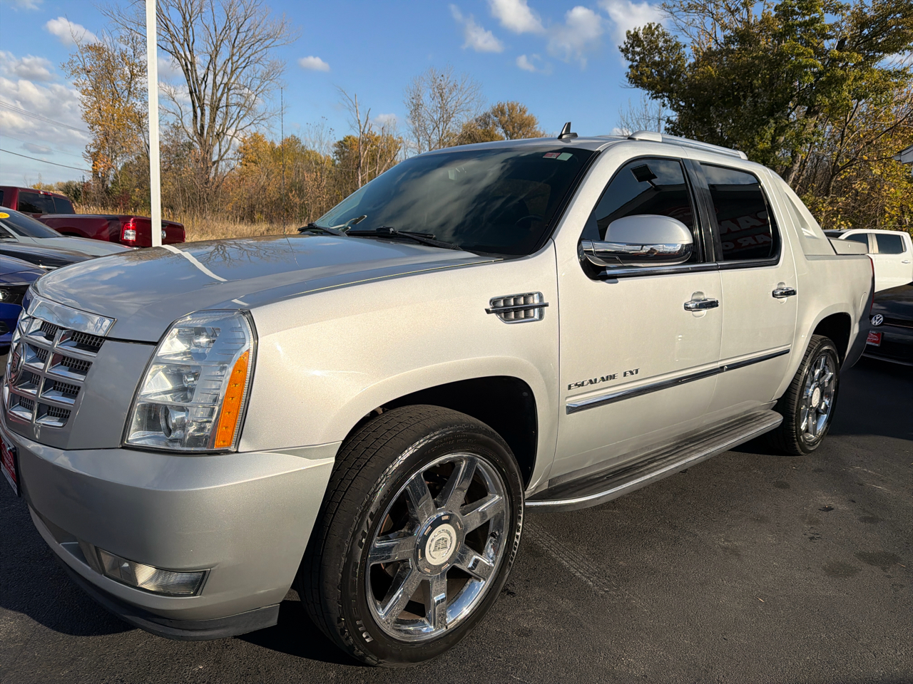 Cadillac Escalade EXT AWD 4dr Luxury 2010 Cadillac Escalade EXT AWD 4dr Luxury 2010