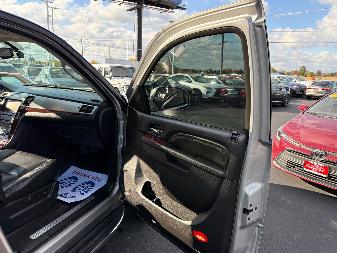 Cadillac Escalade EXT AWD 4dr Luxury 2010 Cadillac Escalade EXT AWD 4dr Luxury 2010