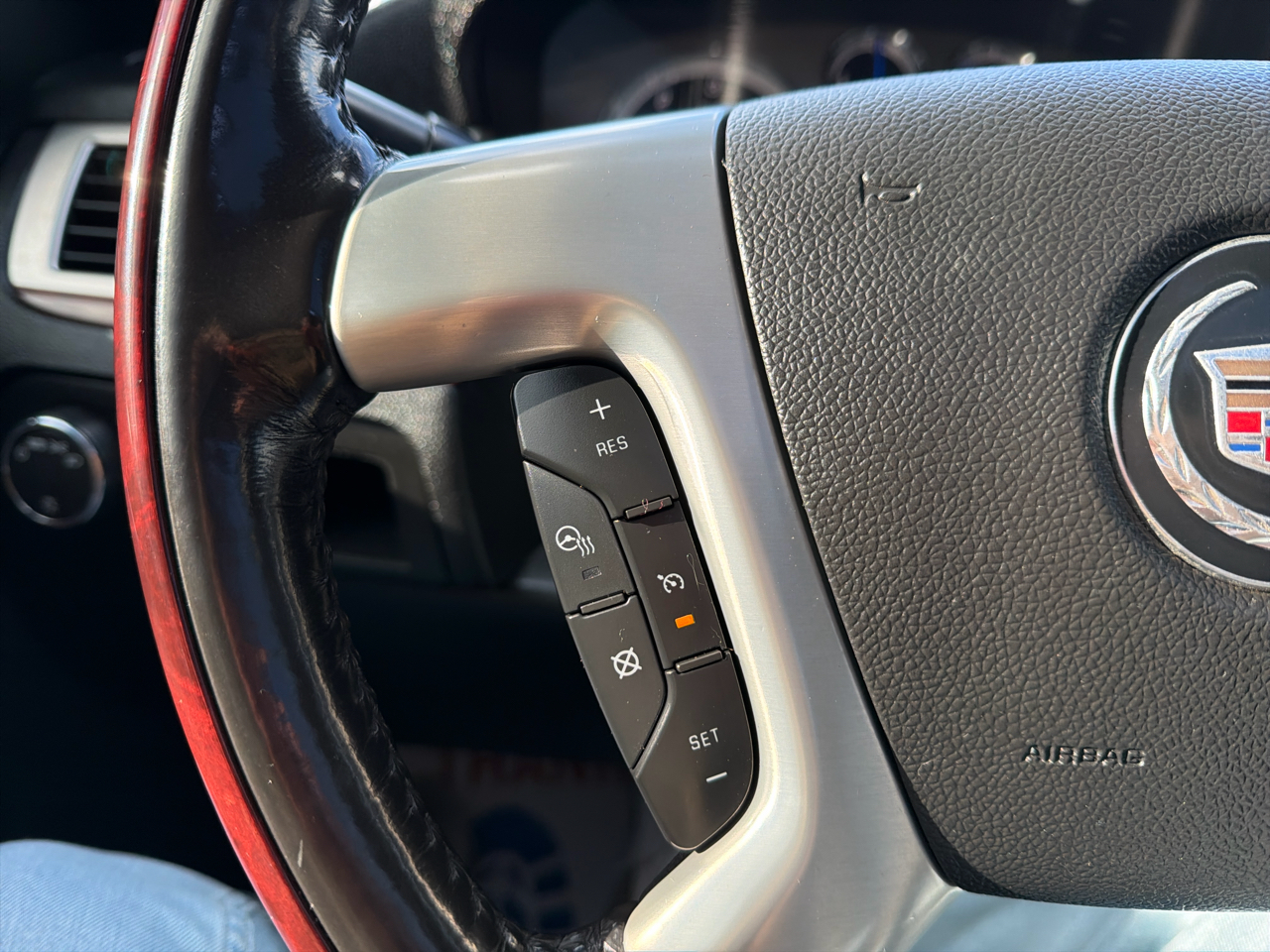 Cadillac Escalade EXT AWD 4dr Luxury 2010 Cadillac Escalade EXT AWD 4dr Luxury 2010