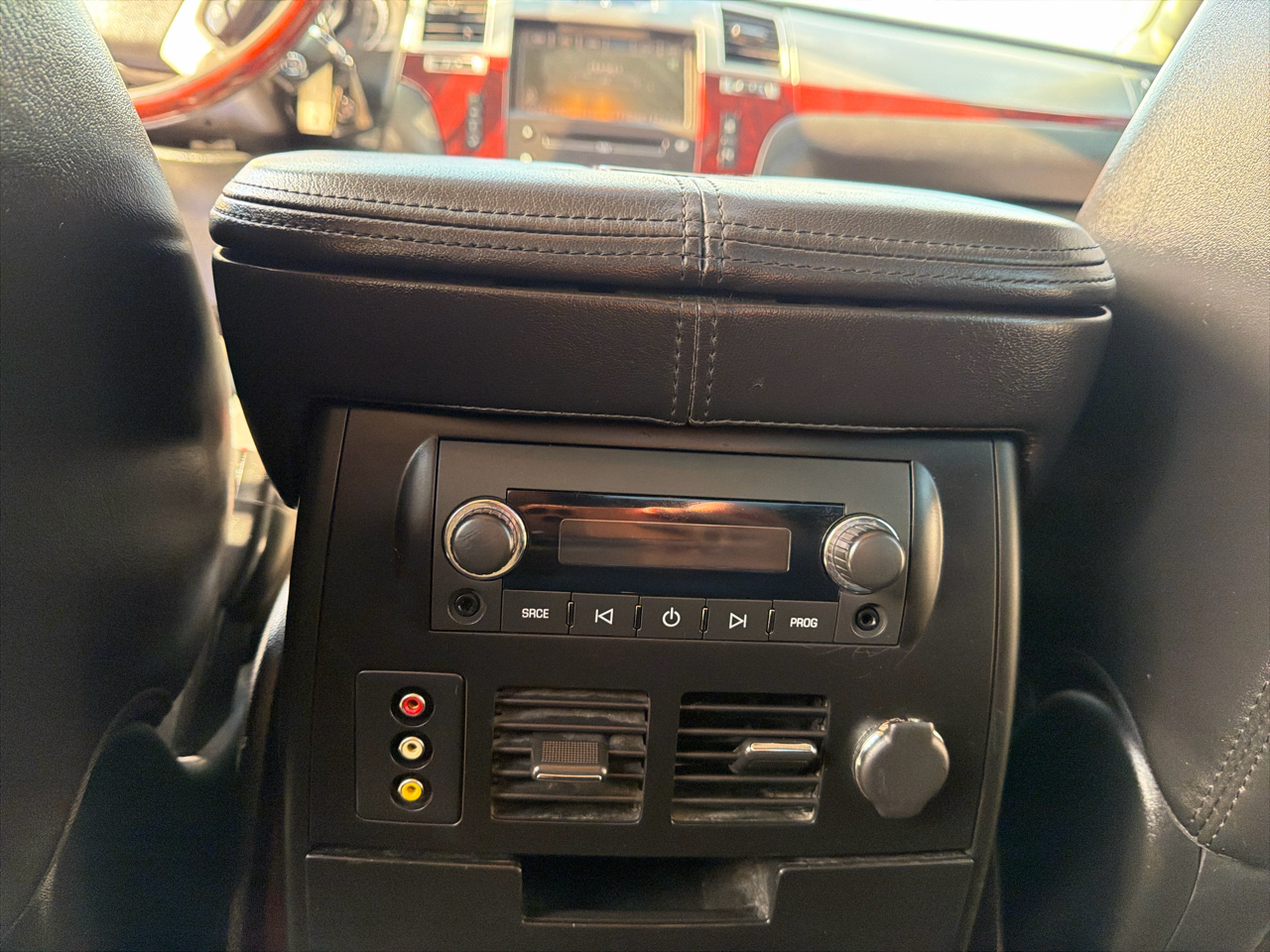 Cadillac Escalade EXT AWD 4dr Luxury 2010 Cadillac Escalade EXT AWD 4dr Luxury 2010