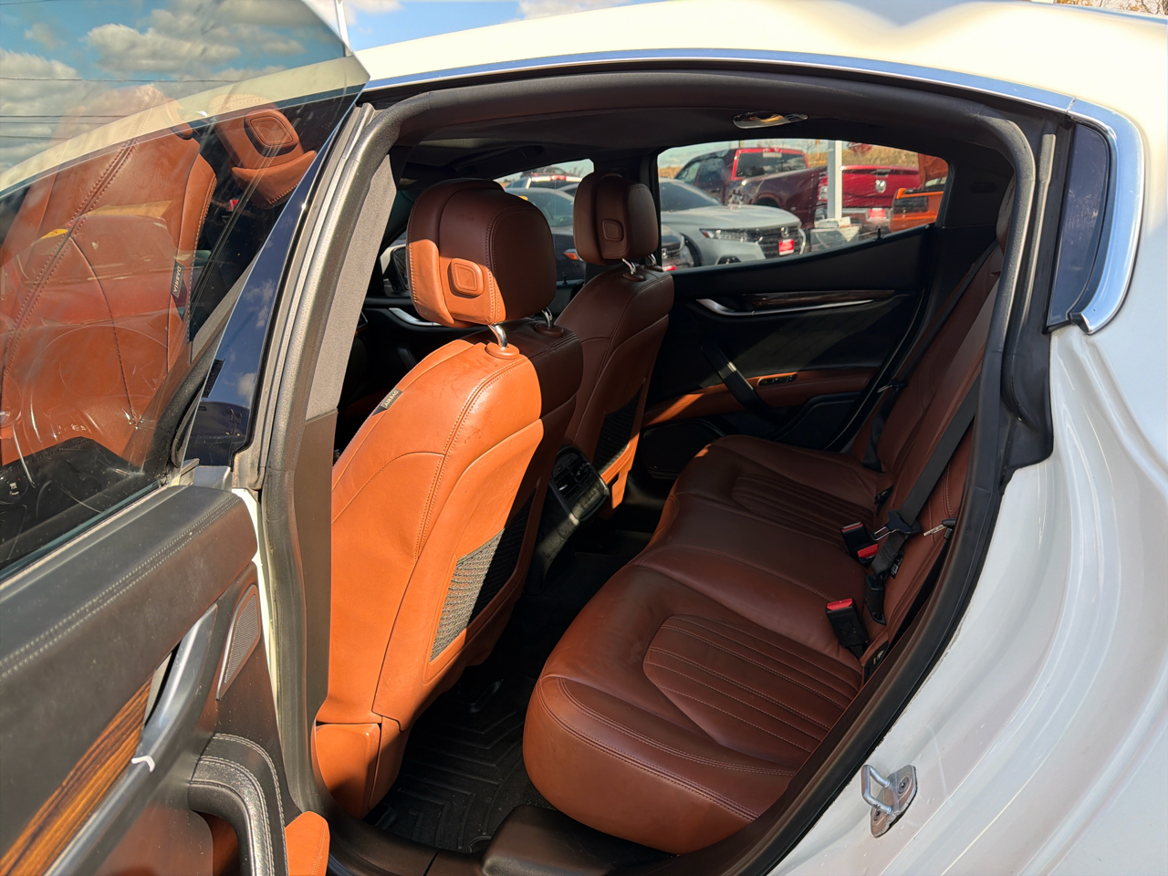 Maserati Ghibli 4dr Sdn S Q4 2015 Maserati Ghibli 4dr Sdn S Q4 2015