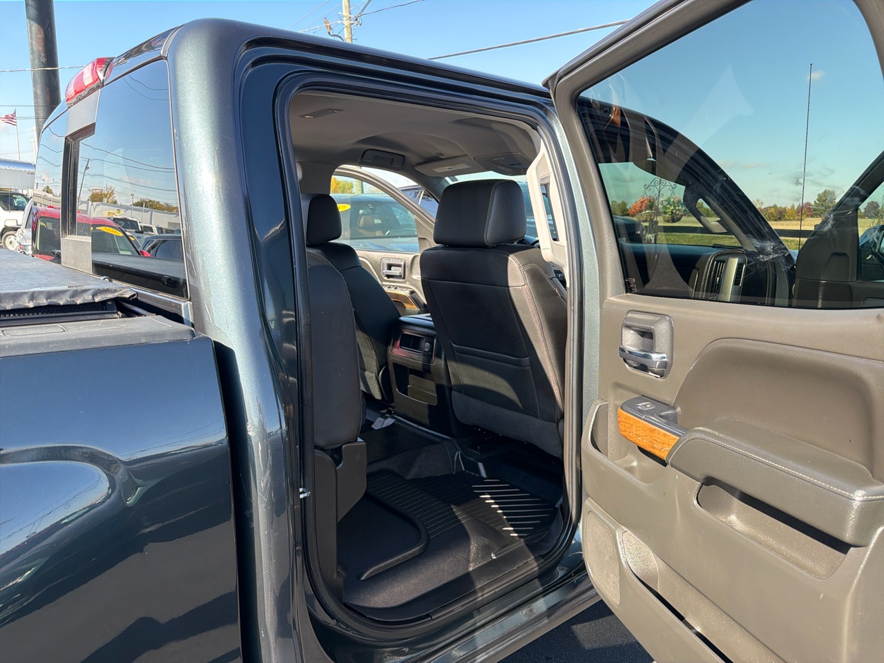 Chevrolet Silverado 1500 4WD Crew Cab 143.5" LTZ w/1LZ 2018 Chevrolet Silverado 1500 4WD Crew Cab 143.5" LTZ w/1LZ 2018