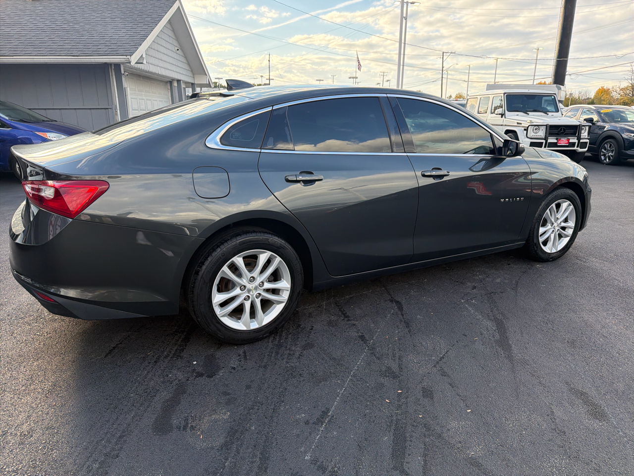 Chevrolet Malibu 4dr Sdn LT w/1LT 2018 Chevrolet Malibu 4dr Sdn LT w/1LT 2018