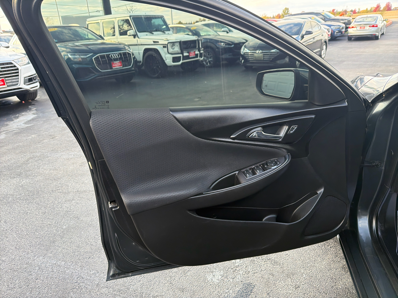 Chevrolet Malibu 4dr Sdn LT w/1LT 2018 Chevrolet Malibu 4dr Sdn LT w/1LT 2018