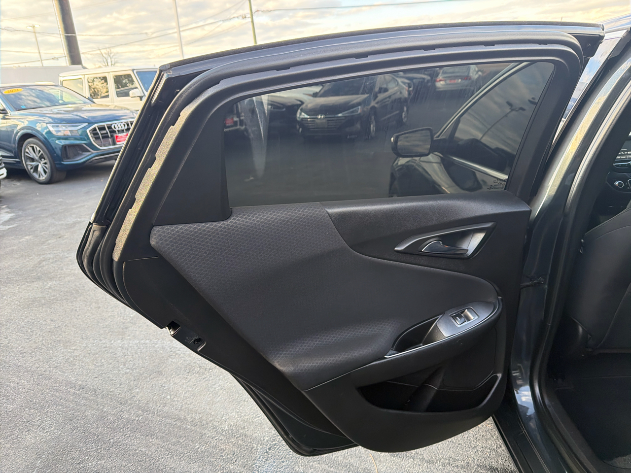 Chevrolet Malibu 4dr Sdn LT w/1LT 2018 Chevrolet Malibu 4dr Sdn LT w/1LT 2018