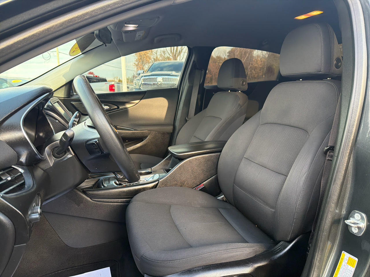 Chevrolet Malibu 4dr Sdn LT w/1LT 2018 Chevrolet Malibu 4dr Sdn LT w/1LT 2018