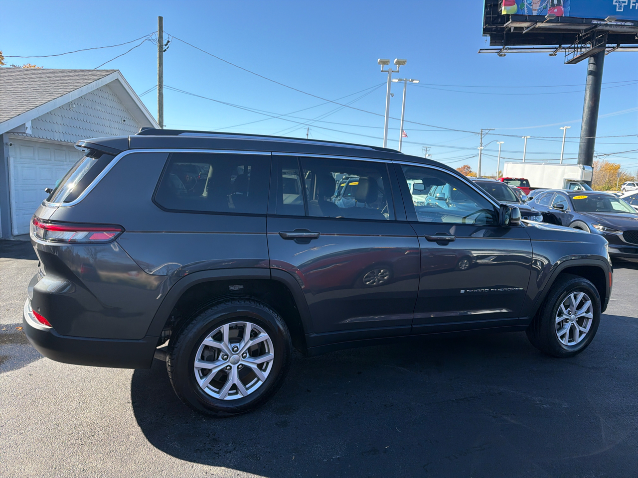 2022 Jeep Grand Cherokee Limited photo 3