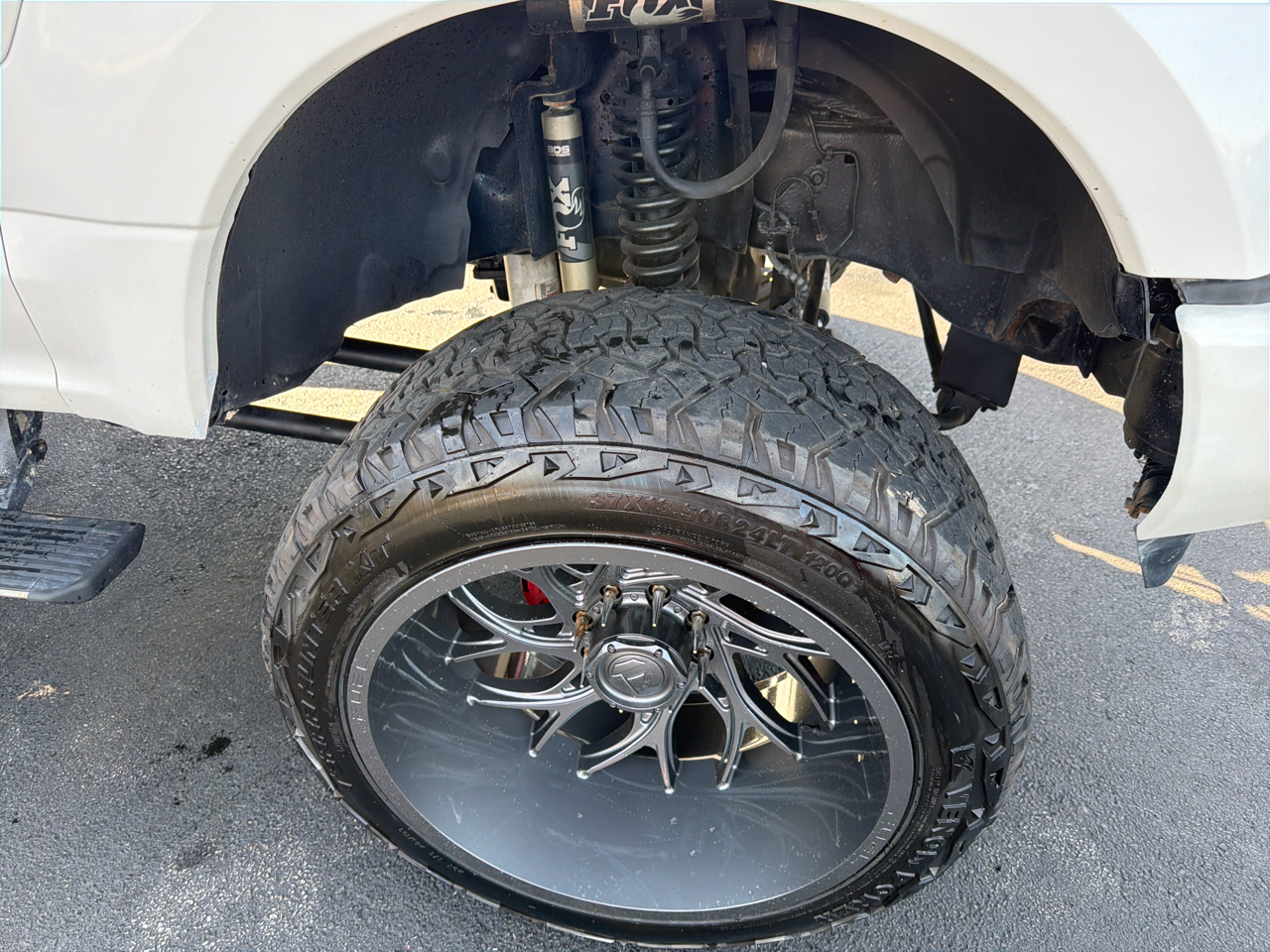 2019 Ford F-250 Platinum photo 2