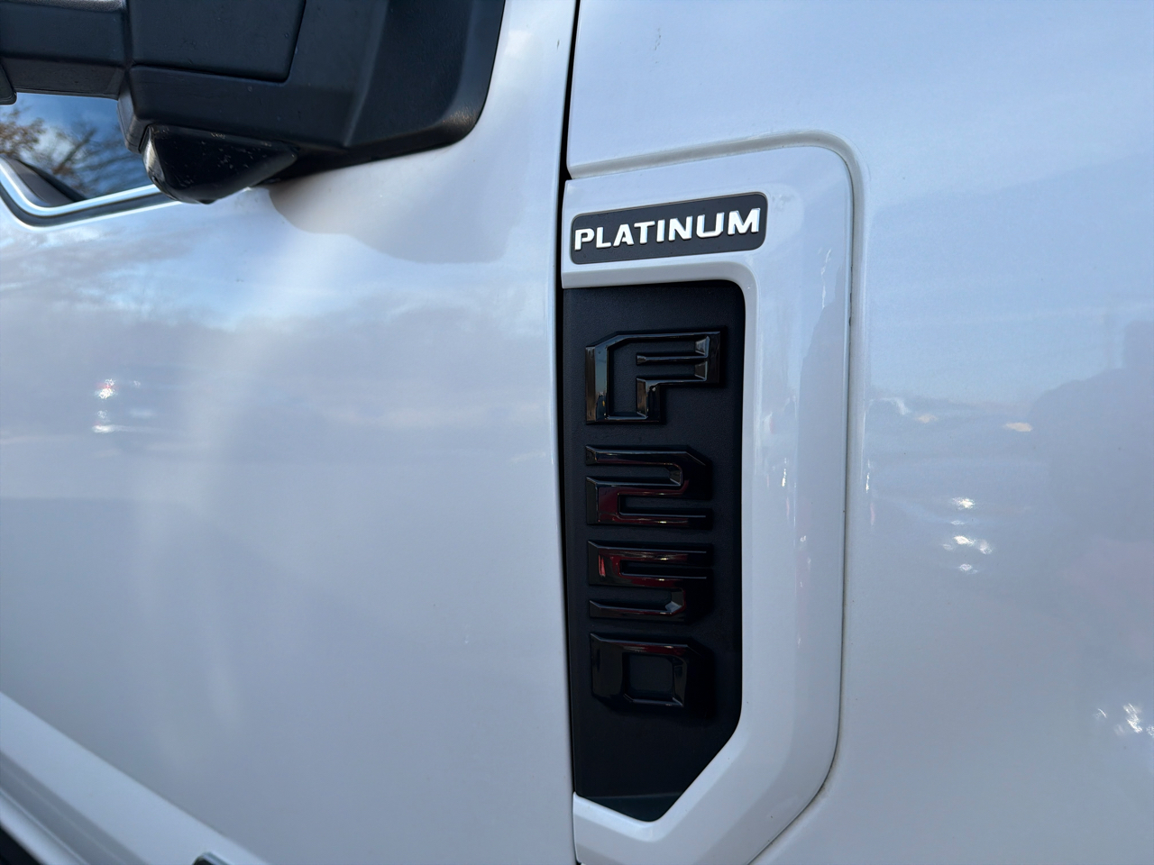 Ford Super Duty F-250 SRW Platinum 4WD Crew Cab 8' Box 2019