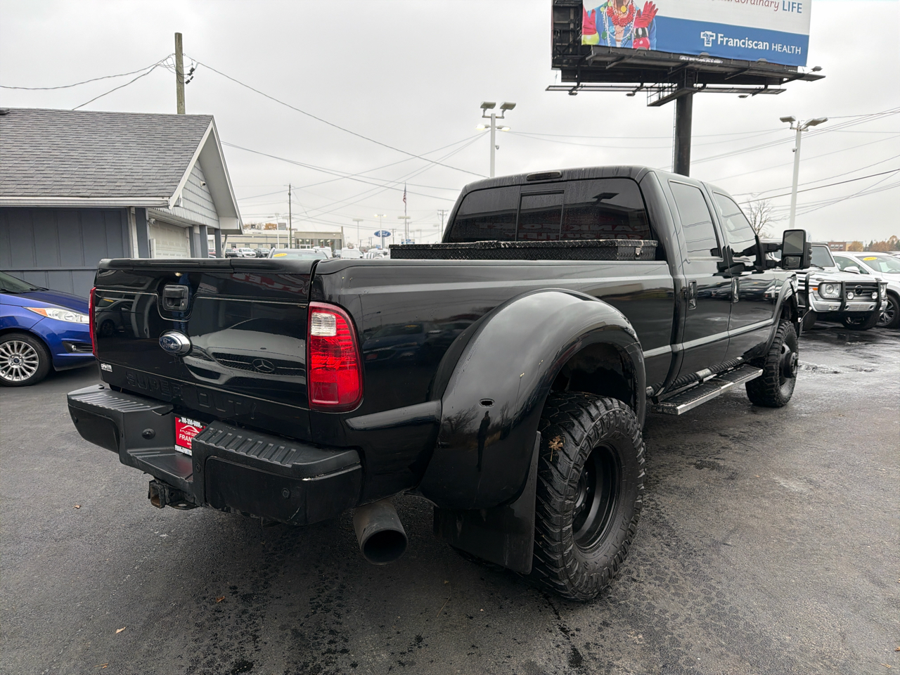 Ford Super Duty F-350 DRW 4WD Crew Cab 172" Platinum 2016
