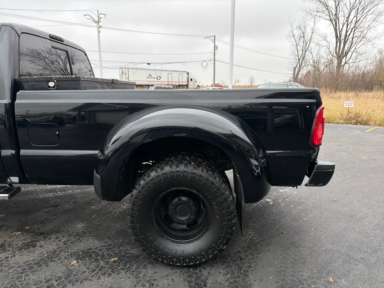 Ford Super Duty F-350 DRW 4WD Crew Cab 172" Platinum 2016