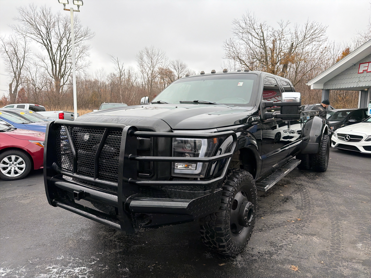 Ford Super Duty F-350 DRW 4WD Crew Cab 172" Platinum 2016