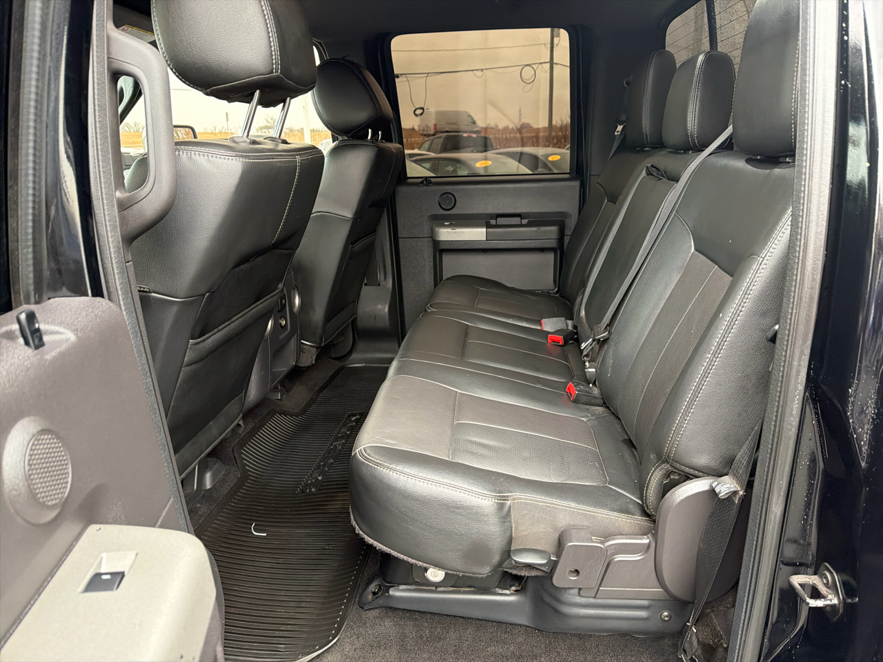 Ford Super Duty F-350 DRW 4WD Crew Cab 172" Platinum 2016