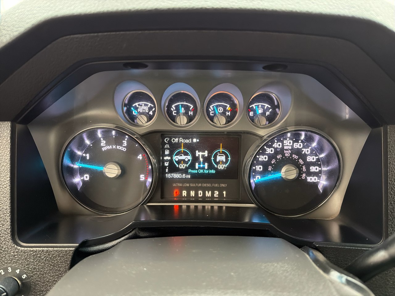 Ford Super Duty F-350 DRW 4WD Crew Cab 172" Platinum 2016