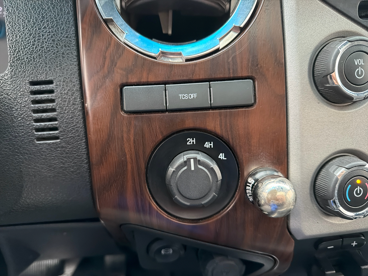 Ford Super Duty F-350 DRW 4WD Crew Cab 172" Platinum 2016