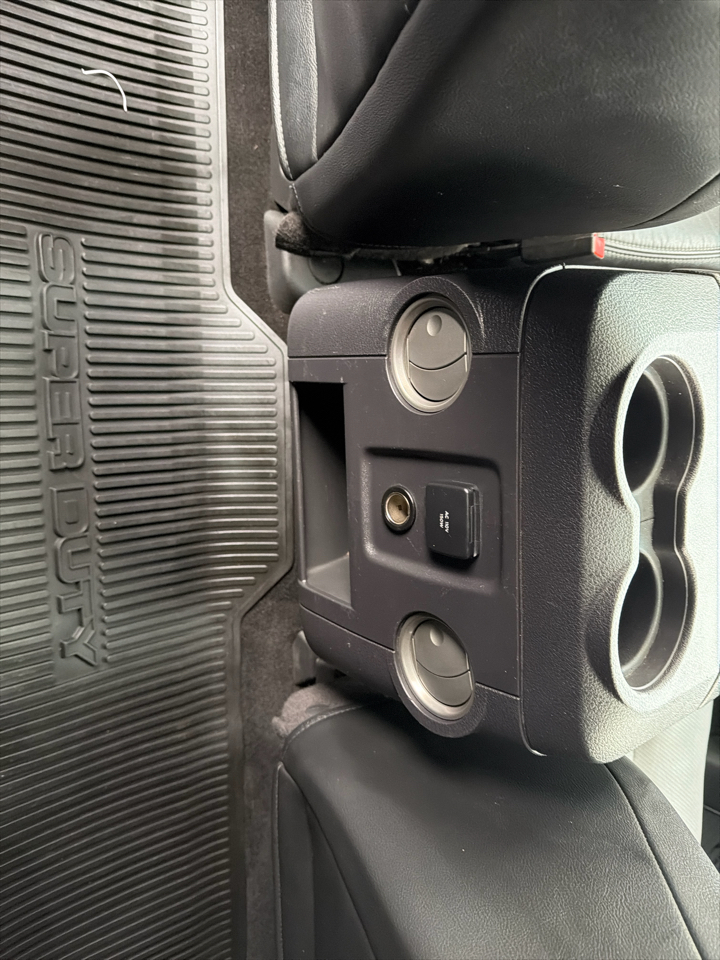 Ford Super Duty F-350 DRW 4WD Crew Cab 172" Platinum 2016