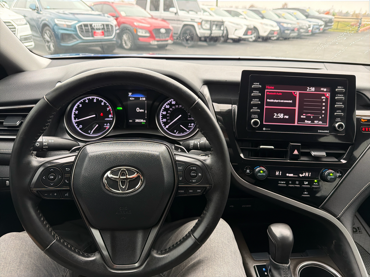 Toyota Camry SE Auto (Natl) 2023